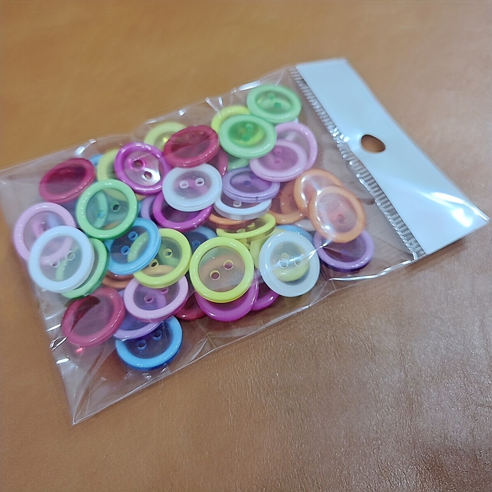 1000 Pack Assorted Buttons for Crafts, Round Resin Sewing Buttons with 2 or  4 Holes, Various Colors and Sizes 