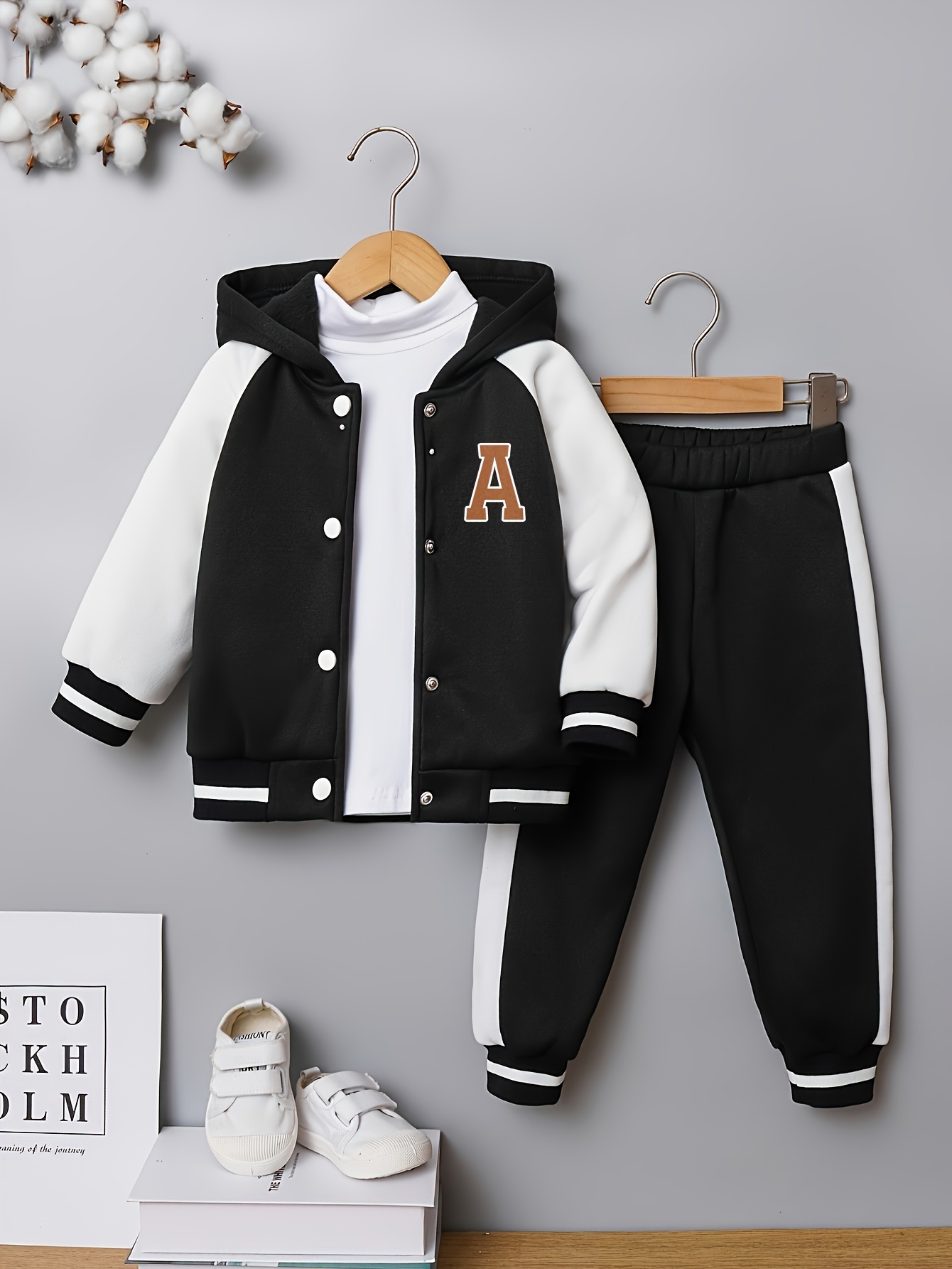 2pcs Baby Boy Letter Print Long-sleeve Color Block  Hoodie and Trousers Set