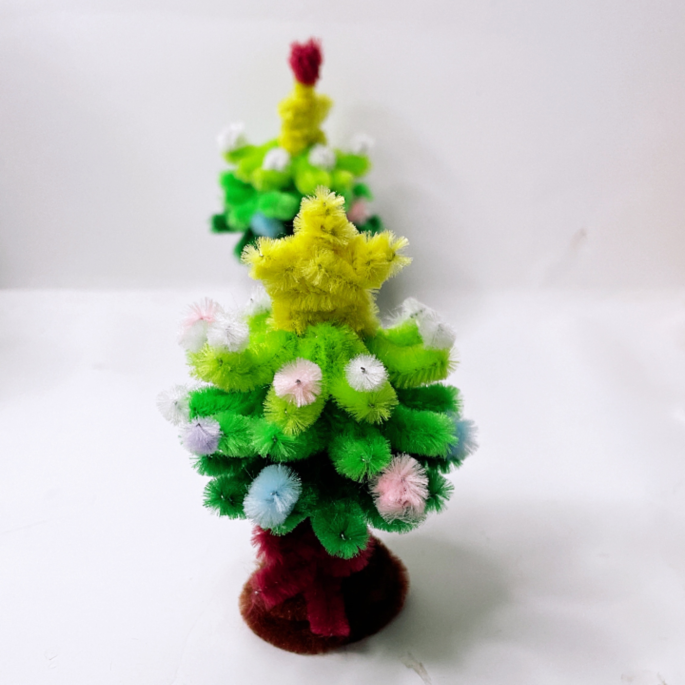 Pipe Cleaner Christmas Tree Decoration Tutorial