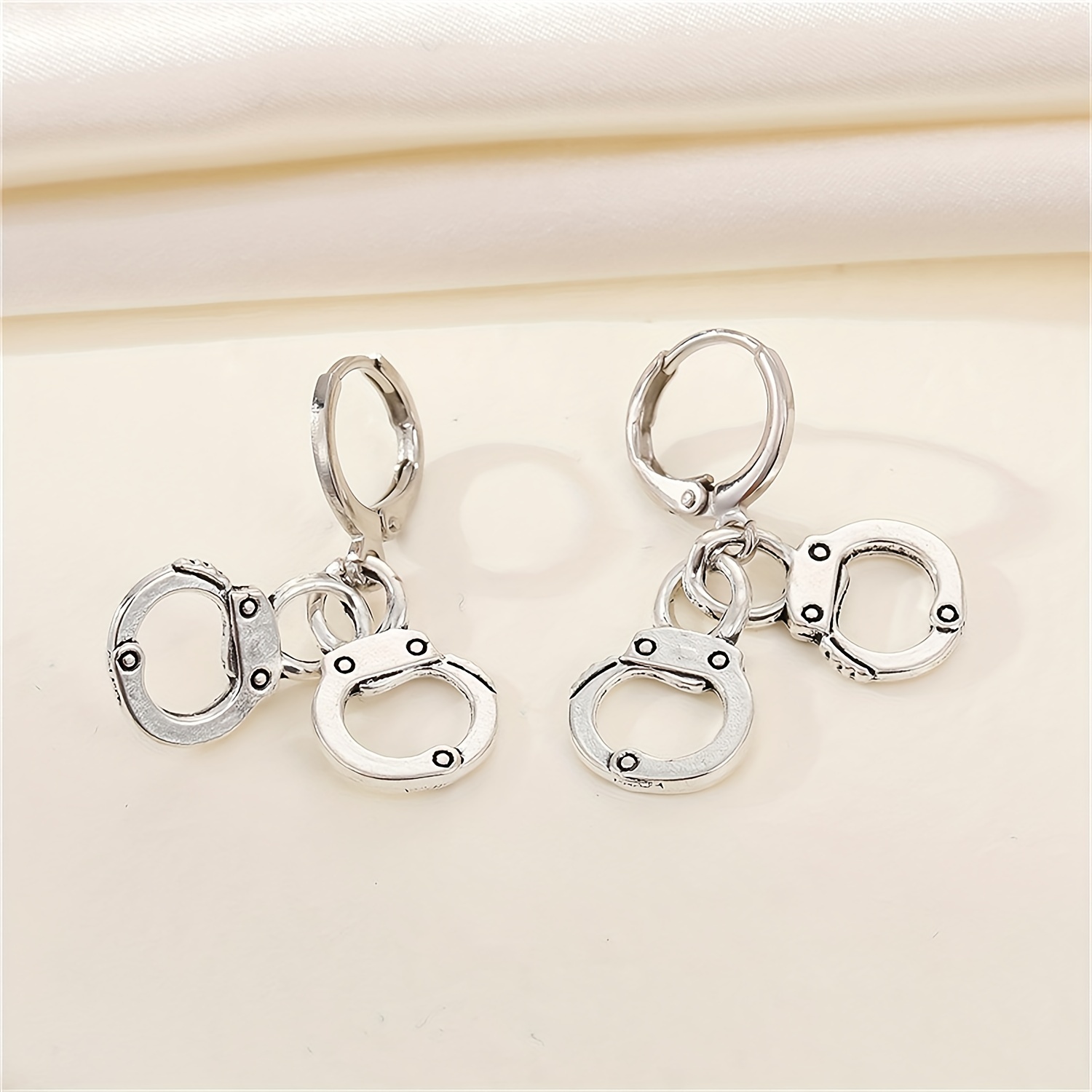 Alloy Handcuffs Dangling Earrings Cartoon Drop Earrings