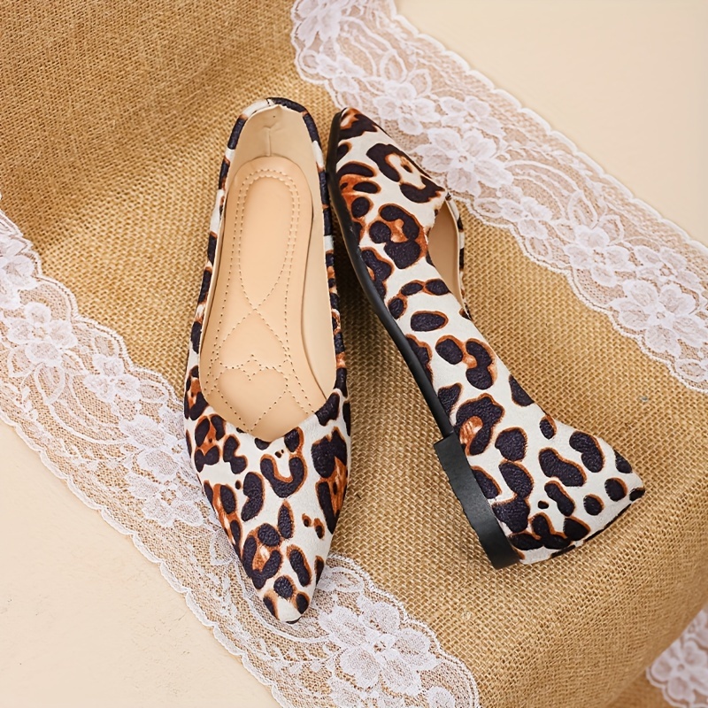 Women's Leopard Print Flat Shoes, Fashionable Pointed Toe Soft Sole Slip On  Shoes, Stylish Ballet Flats