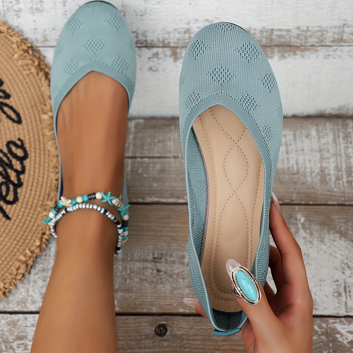 Flats with best sale turquoise soles