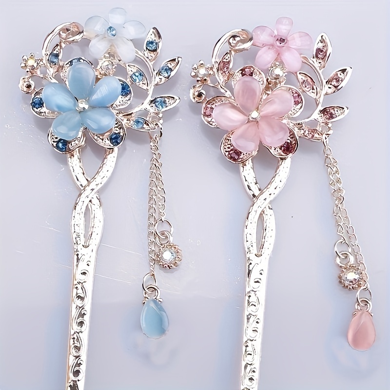1pc vintage floral hairpin elegant ethnic wedding party everyday hair accessory floral hair clip with delicate chains for women bridal   floral hairpin for updos   hairstyles Product details 0