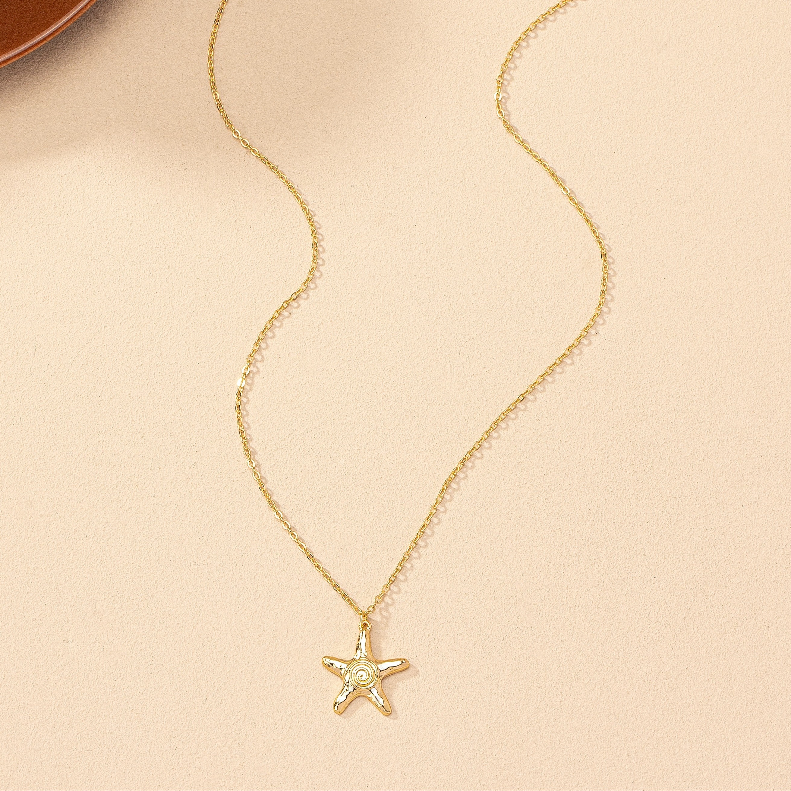 Starfish Pendant Necklace for Beach Vacation Style