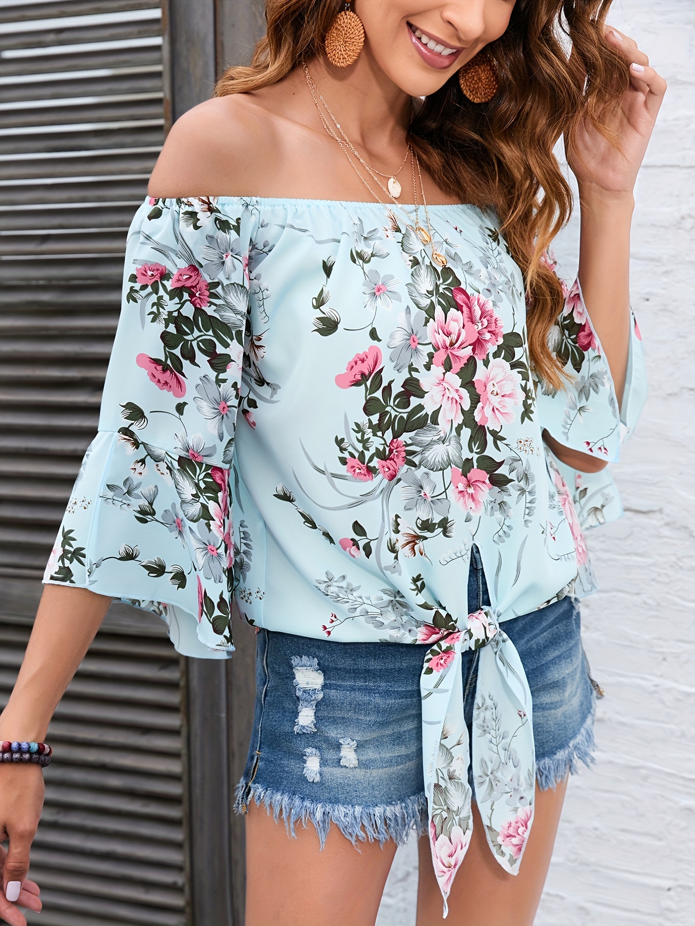 Camisa Blusa Para Mujer con estampado floral de hombros descubiertos. L