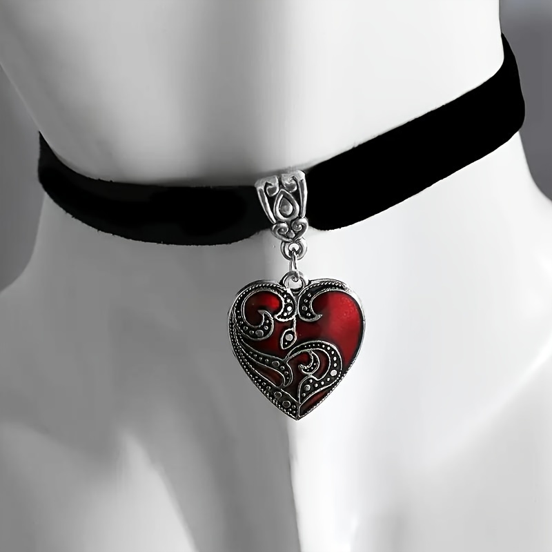 New Cosplay Harajuku Punk Rock Gothic Collar Choker Sexy Pu Leather Heart  Cross Spike Collar Choker Necklace Body Accessories