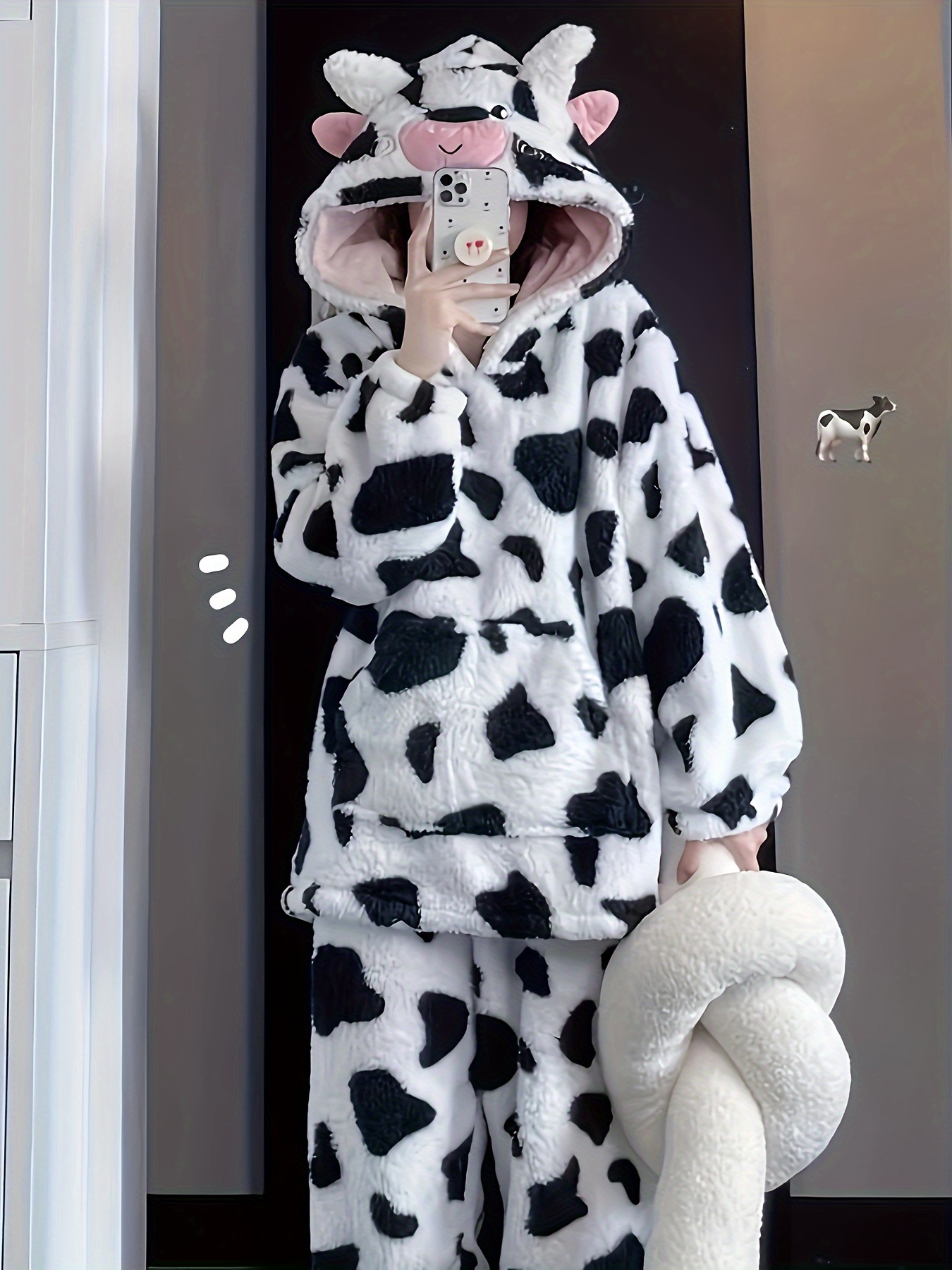 Super Kawaii Milk Cow Print Fleece Pajama Sleepwear For Women - The Cow  Print Merchandise Shop - Medium