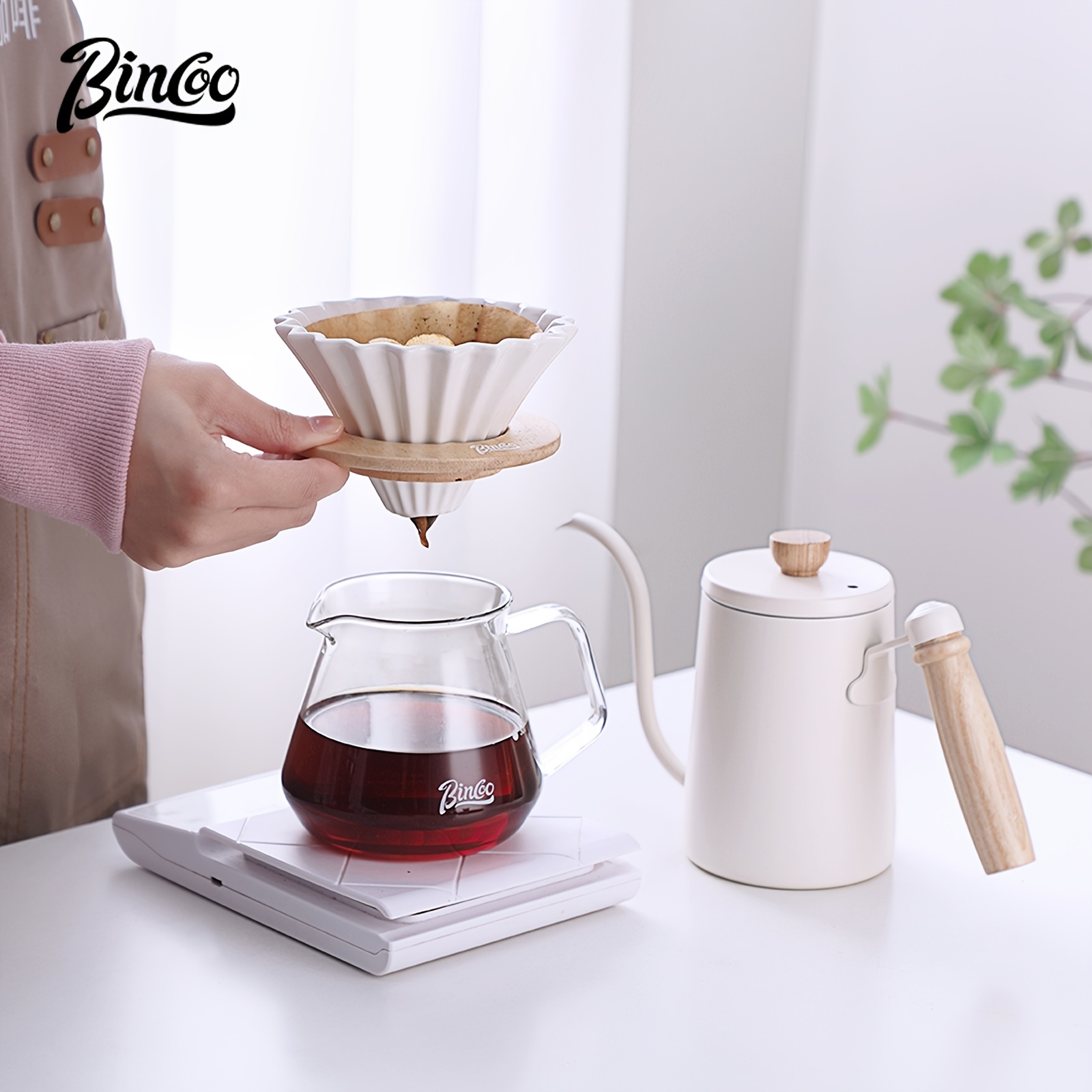 Manual Brewing 101: 3 Must Have Accessories for Making Coffee at Home