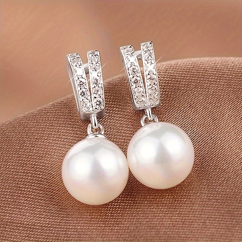 

Boucles d'Oreilles Clous Élégantes et en et pour Femmes, Bijoux pour Fiançailles et Mariage