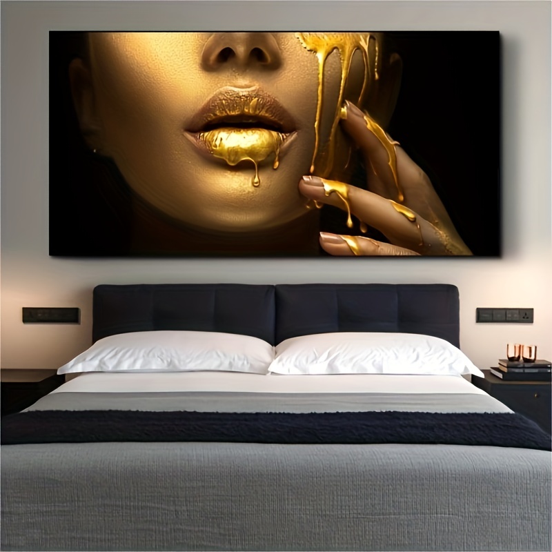 Designart La peinture dorée coule des lèvres d'une femme sexy ART MURAL À  CADRE FLOTTÉ