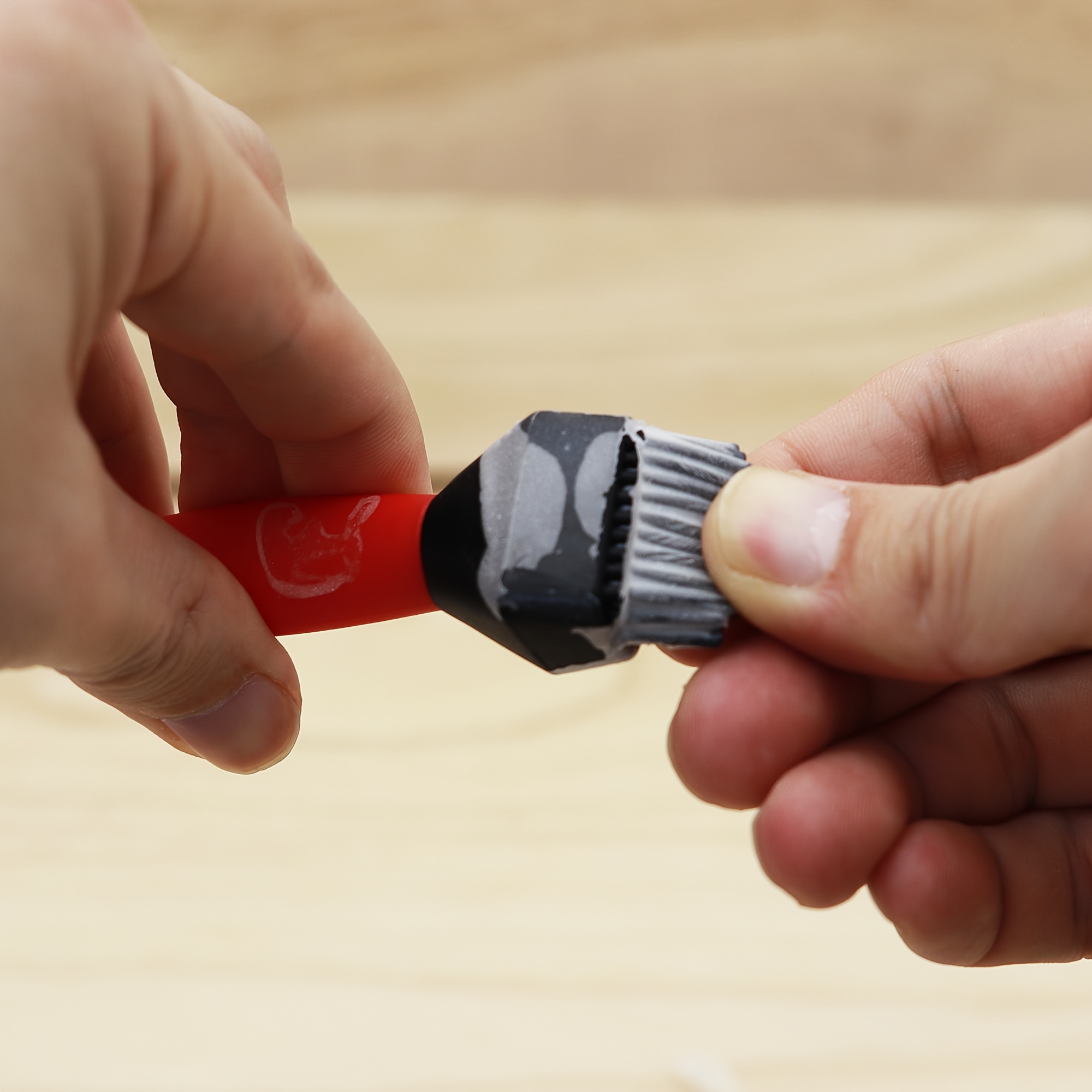 YITOO Silicone Glue Brush Kit 4pcs/Set Woodworking Gluing Kit Woodworking  Glue Applicator Set Portable DIY Hand Tool Reliable