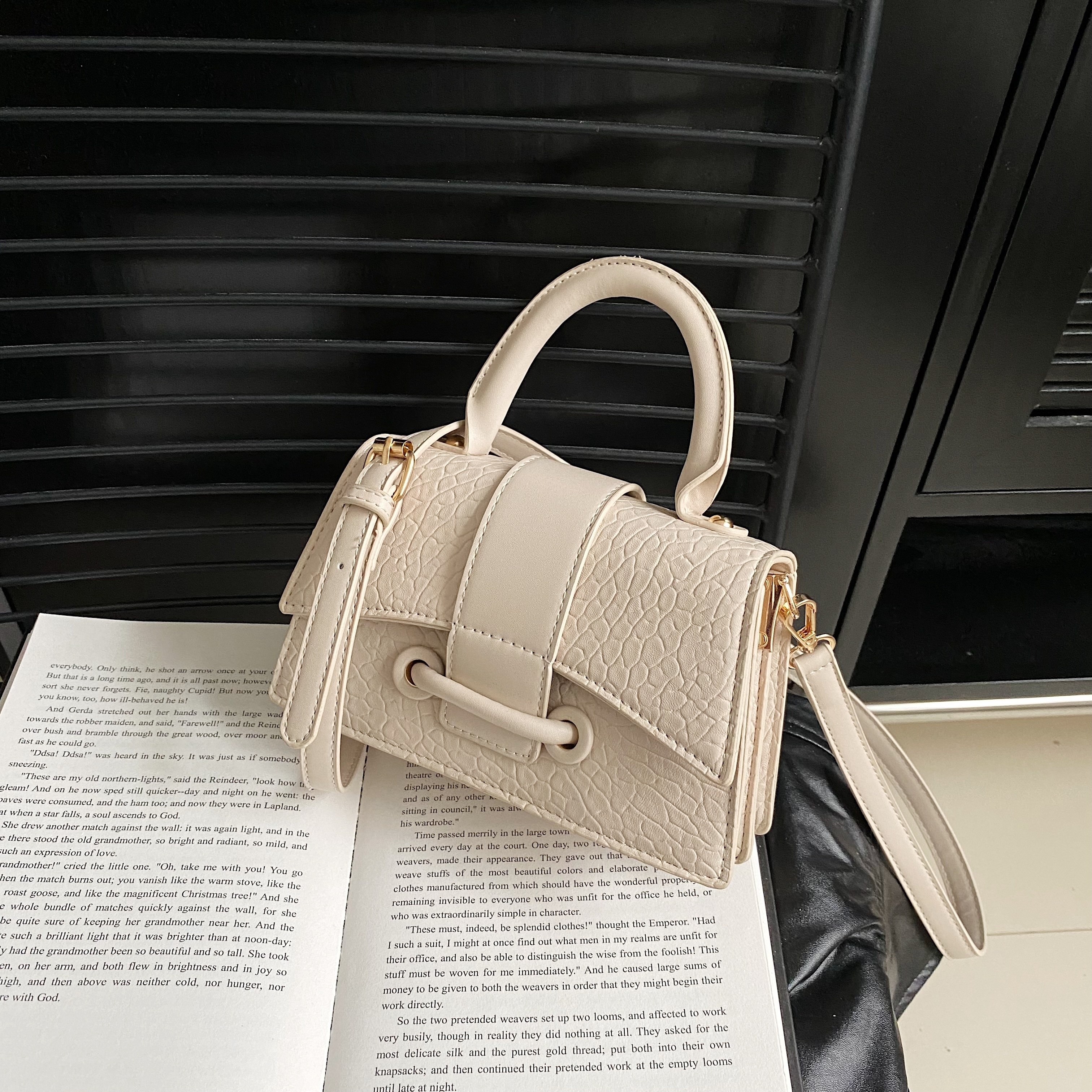 Mini Fashionable Handbag, New Arrivals Simple Style Solid Color