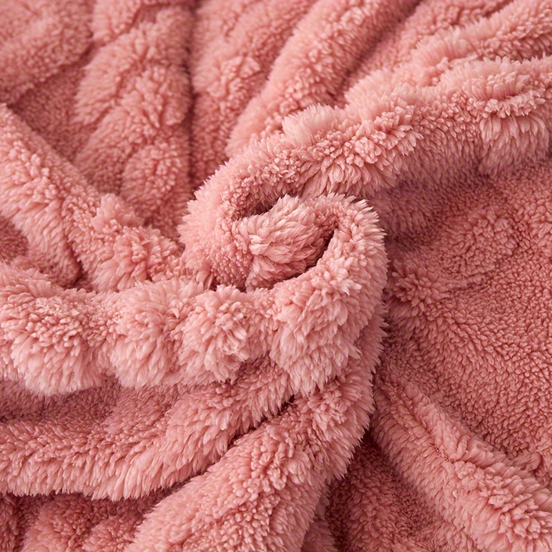 BEDELITE Fleece Throw Blanket for Couch – 3D Ribbed Jacquard Soft and Warm  Decorative Fuzzy Blanket – Cozy, Fluffy, Plush Lightweight Pink Throw