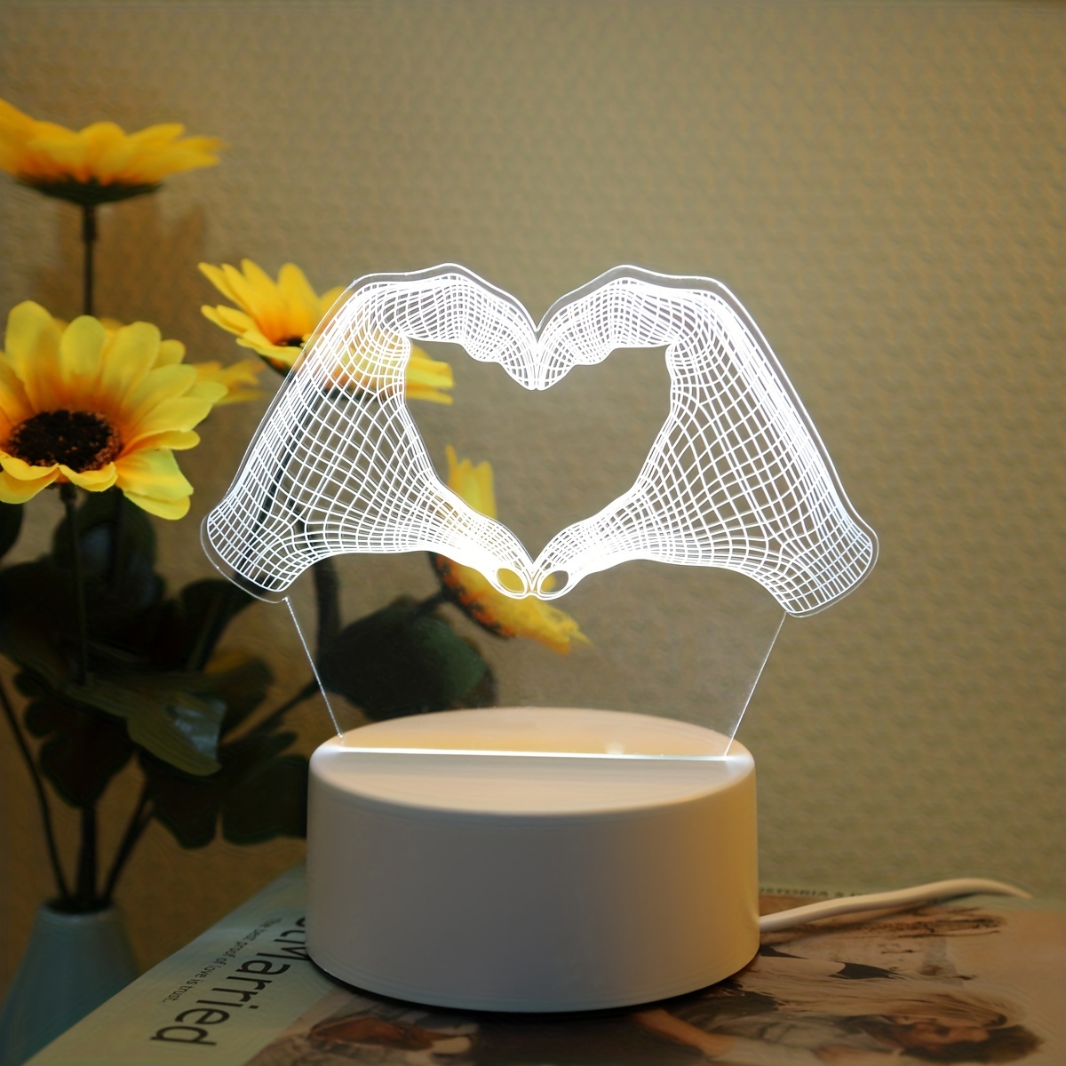 

3d Heart Led Lamp - Usb Powered, Art Deco Desk Lamp, Perfect For Room Or Office, No Battery Included