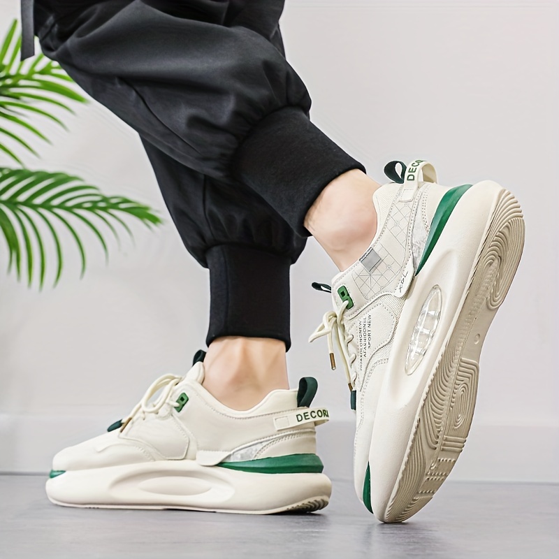 scarpe adidas con rialzo