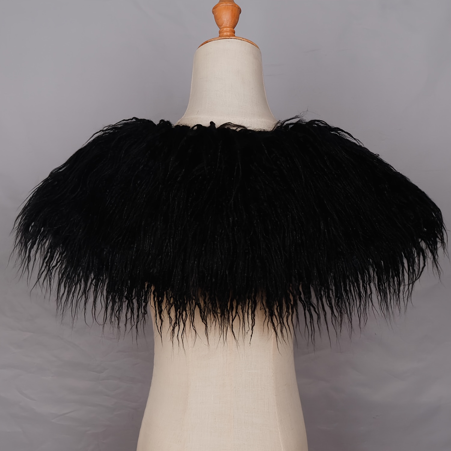 Dark White Faux Fur Shoulder Mantle