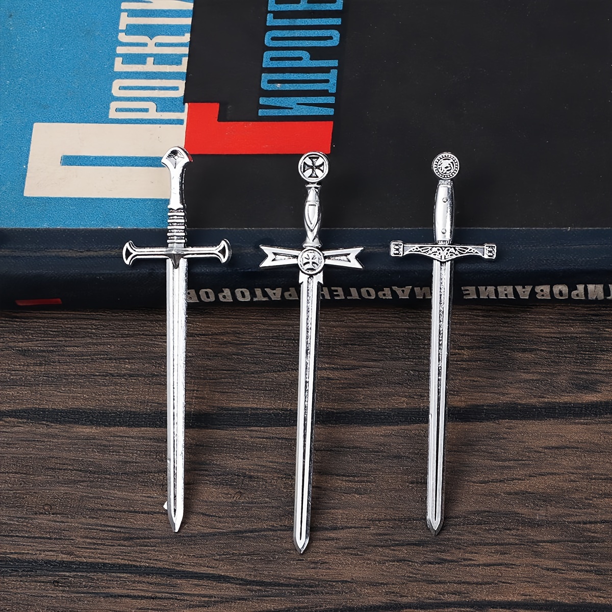 2/6Pcs Antique Swords Knife Bookmark Set Retro Charms Metal Book Marks  Reading Book Clips Markers