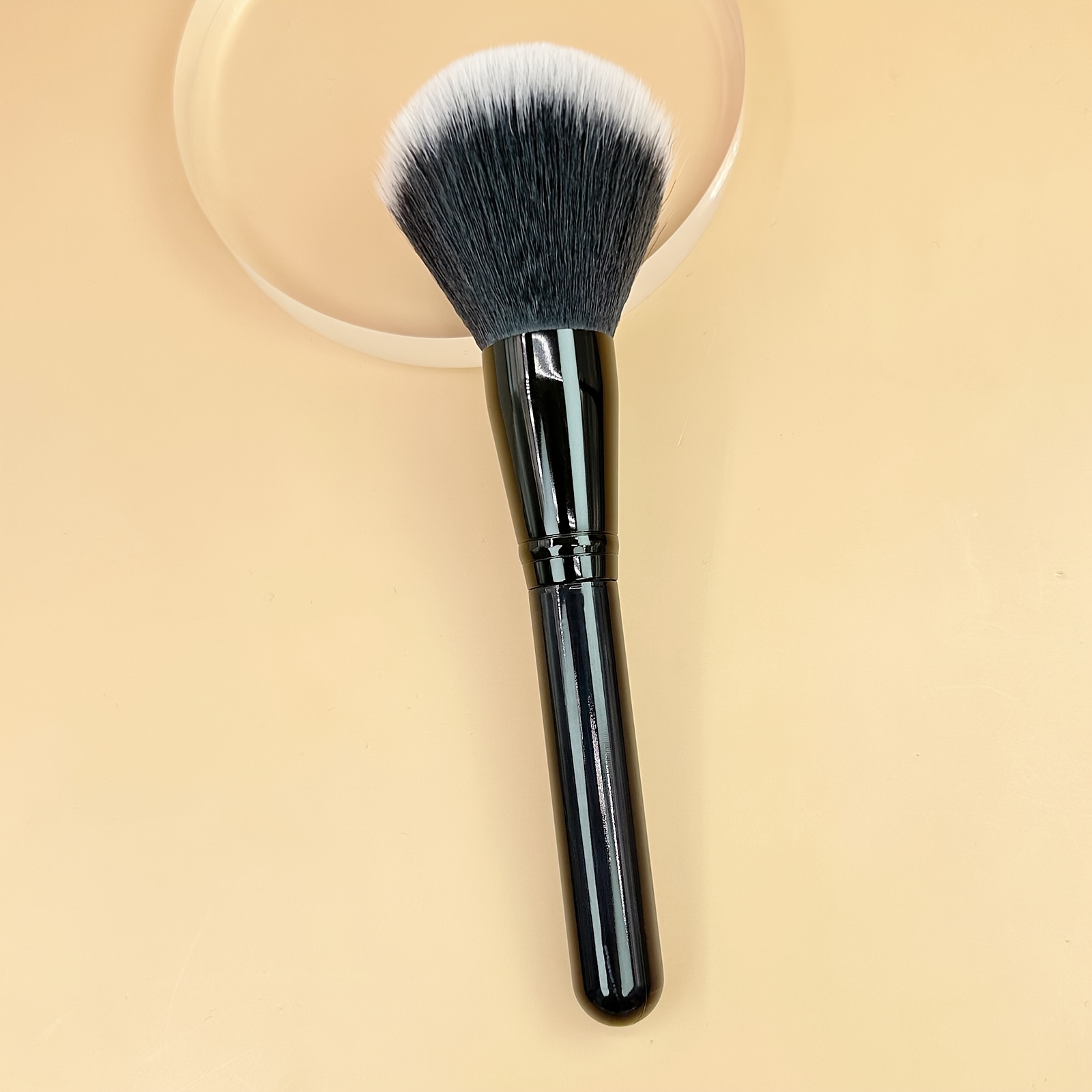 Super Large Loose Powder Brush With Soft Bristles And Wood Handle, Blush  Brush, Portable Makeup Tool - Temu