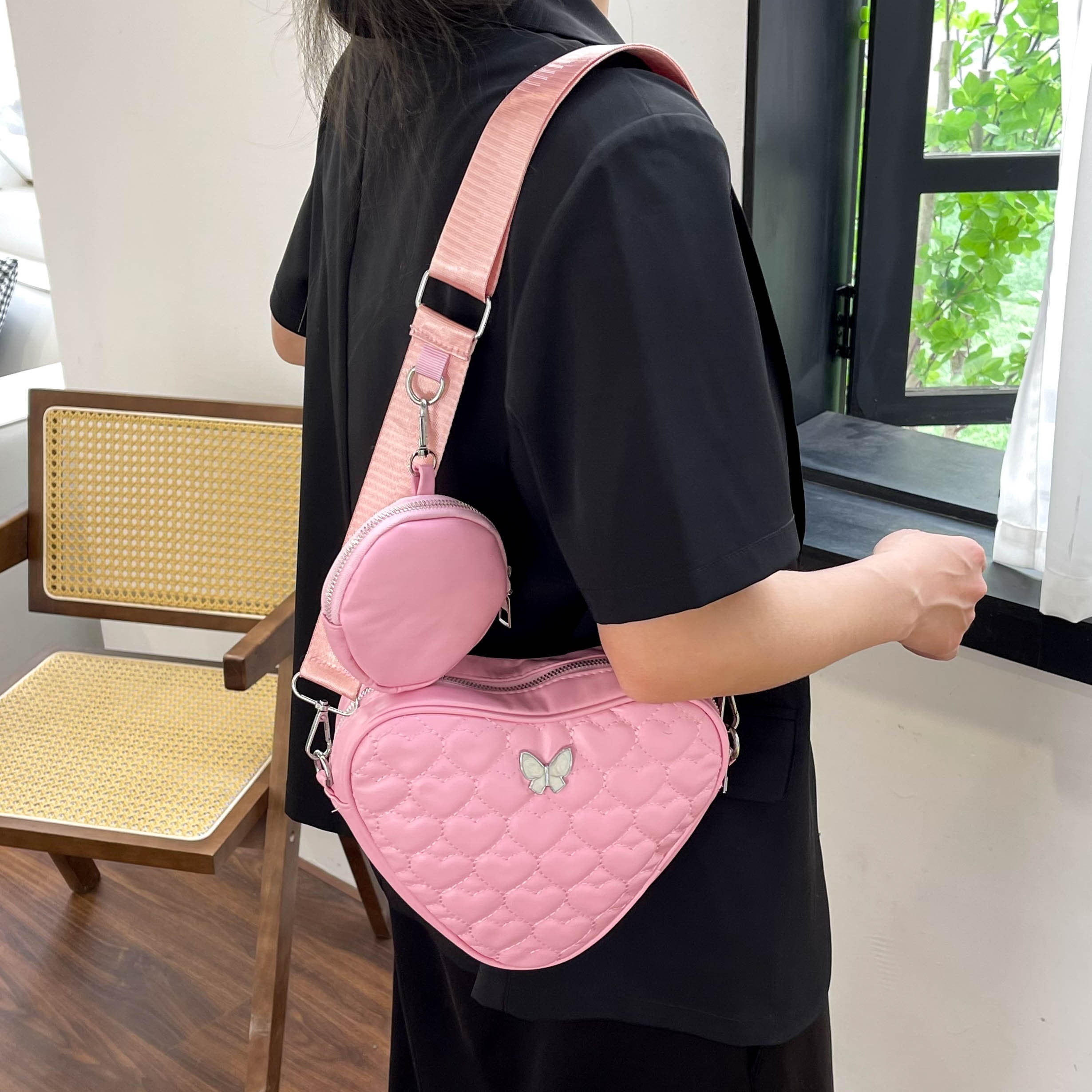 3d Heart Heart Shape Crossbody Bag, Pu Leather Textured Bag