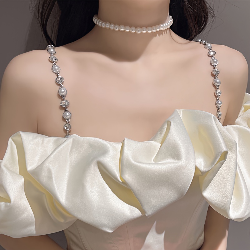 Buy LUOEM Rhinestone Bra Straps Dual-Chain Decorative Bra Straps Bling  Crystal Rhinestone Adjustable Removable Fancy Bra Strap Replacement for Bra  Tops Dress (Heart) Online at desertcartINDIA
