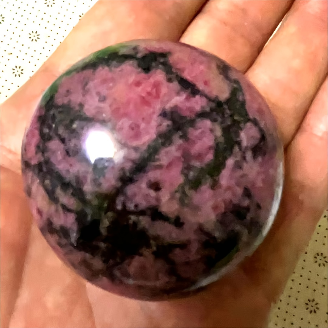 Rhodonite Naturelle - Guide COMPLET sur cette Pierre Naturelle