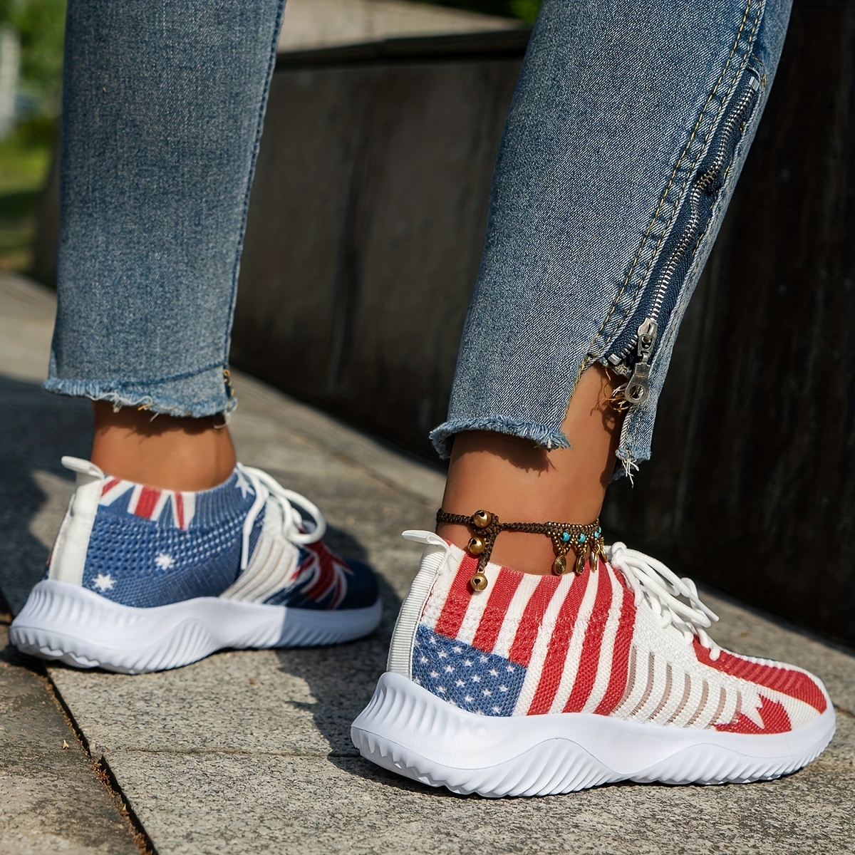 Lightweight knit 2024 flag sneaker