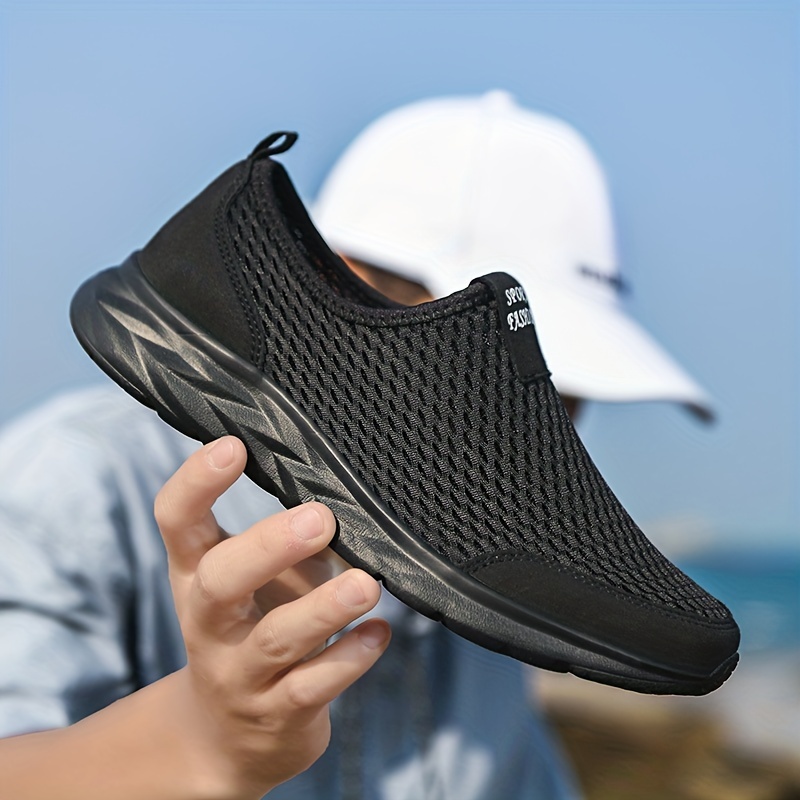 

Men's Mesh Breathable Lightweight Slip-on Casual Shoes For Traveling Jogging