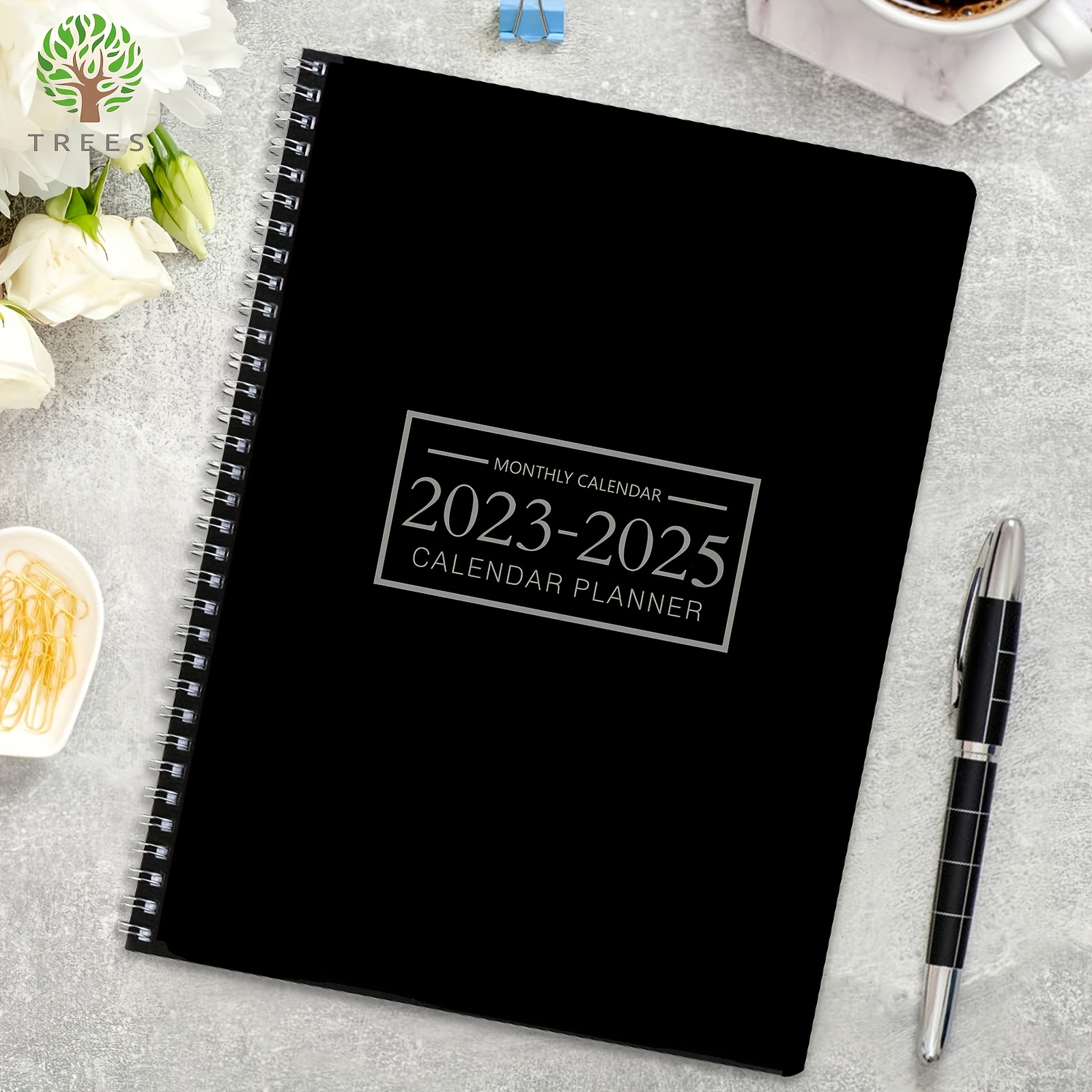 Recharge pour agenda hebdomadaire 2023 Filofax de janvier 2023 à décembre  2023 avec deux pages par semaine et onglets mensuels Format A5 : :  Fournitures de bureau