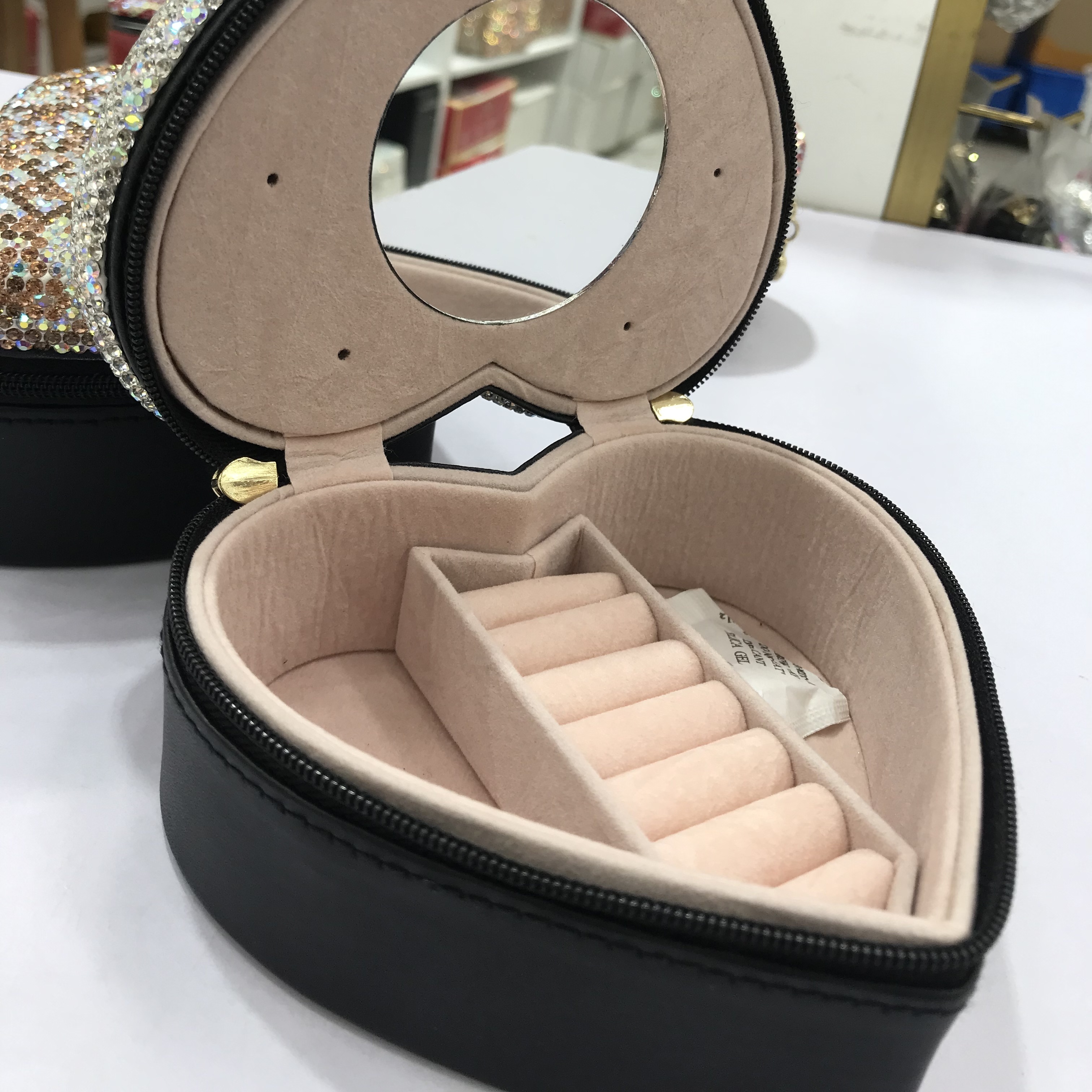 1pc Fashion Portable Lipstick Case Holder With Mirror Bling Lipstick  Organizer For Travel Ladies Fashion, 90 Days Buyer Protection