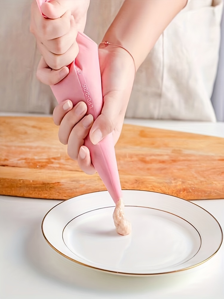 Poche À Douille Réutilisable En Silicone, Sacs À Pâtisserie, Sac À Crème  Comme Bricolage Gâteau Fondant Sucre Décoration Gadgets De Cuisine 1 Pièce  - Temu France