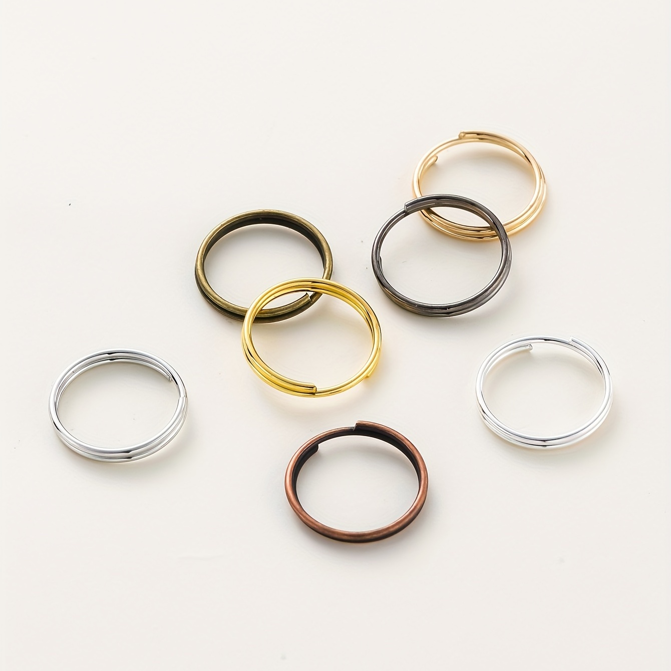 200pcs Gun Black Double Jump Rings Metal Open Jump Rings Split Ring Keyring Connectors for DIY Bracelet Necklace Earring Jewelry Making Supplies