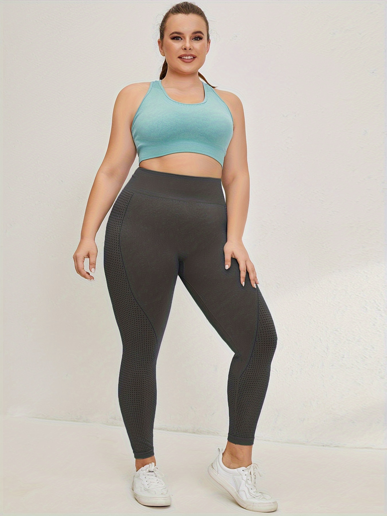 SHEIN Yoga Basic Plus Size Solid Color Bra And Long Pants Sportswear Set