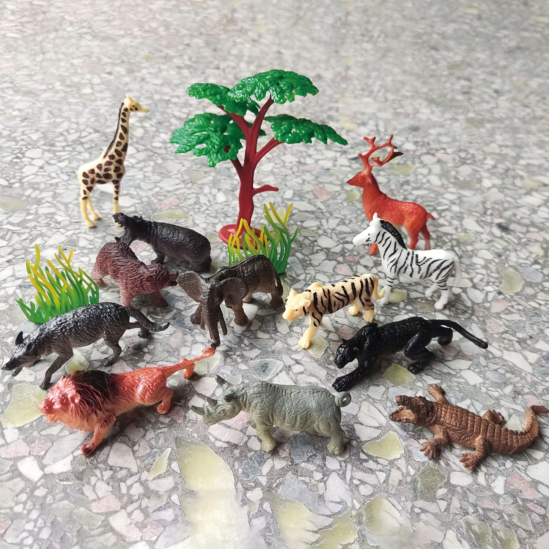 

12pcs Wild Animal Simulation Model, Lion Tiger Bear Crocodile Deer Giraffe Zebra Rhino Hippo Elephant Wolf Black Leopard, Safari Animal Model, African Jungle Animal Toy, Micro Landscape Toy La Ferme
