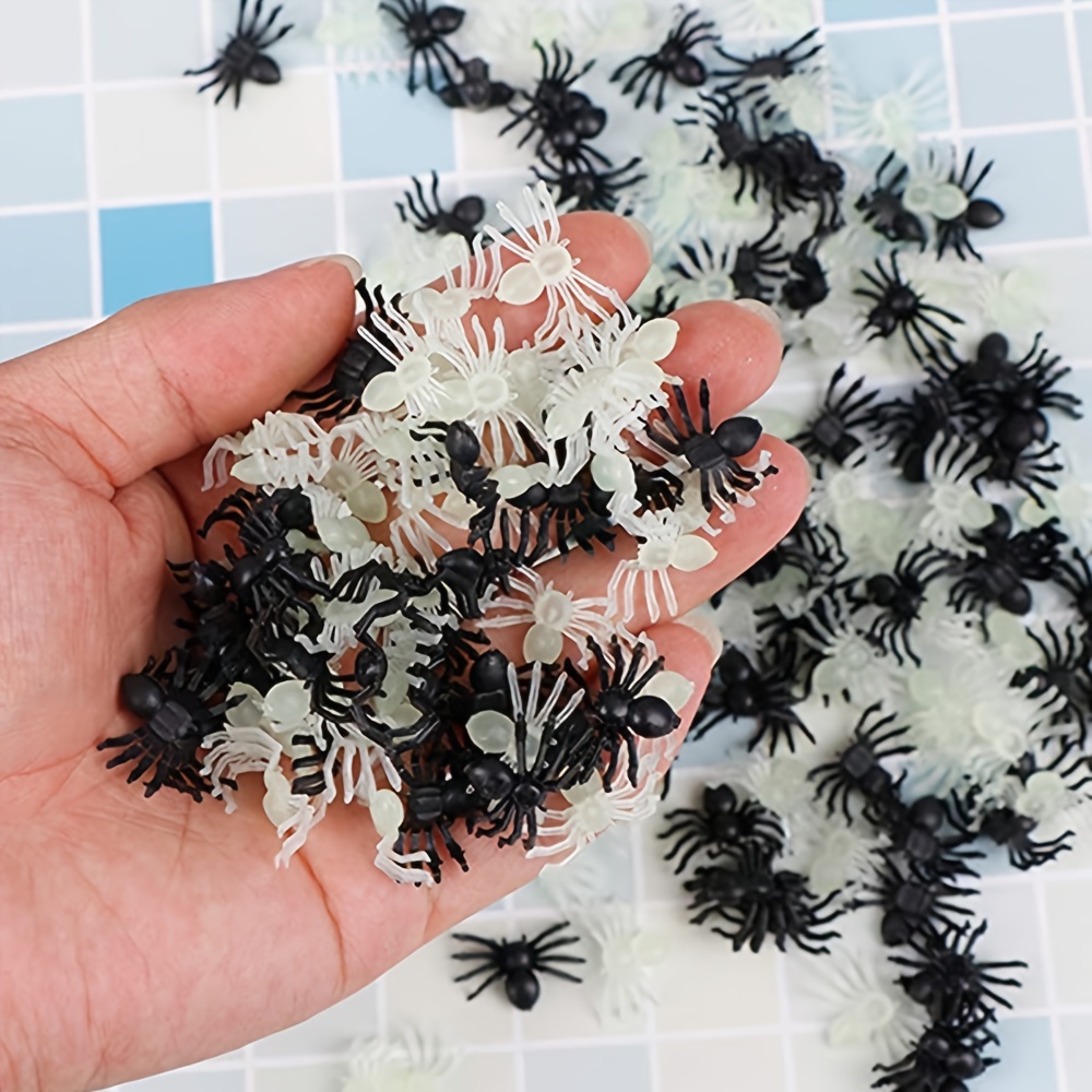 Mini deals plastic spiders