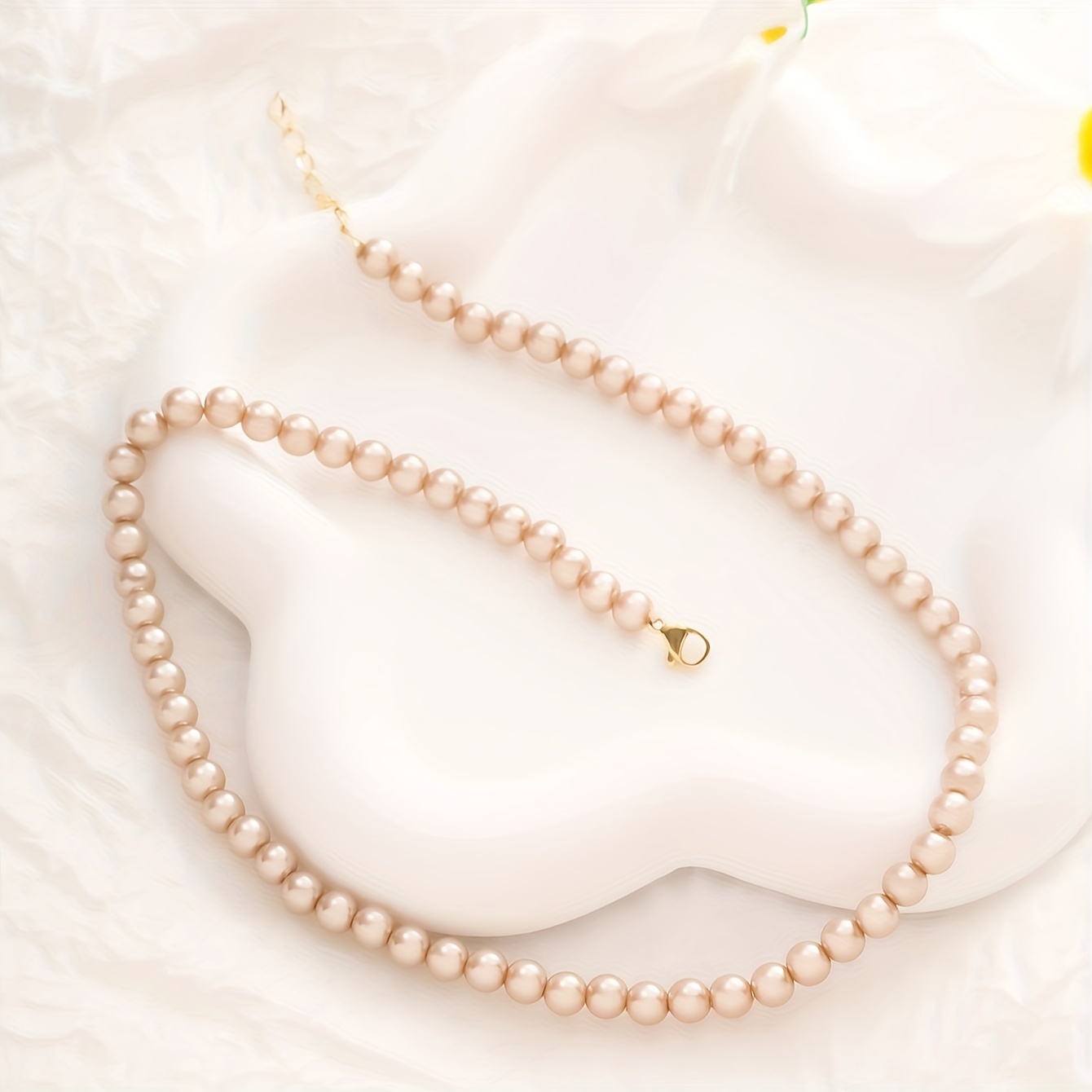 Collier Vintage Fausses Perles Plastique En Forme De Cravate - Bijou Rétro Occasion - Thème Perles
