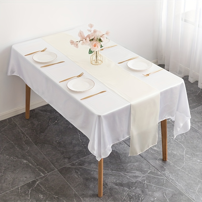 Chemin de table mariage satin argent