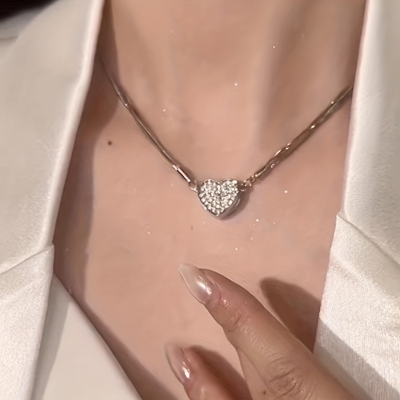 

Japanese & Korean Style Luxury Heart-shaped Zircon Multilayer Magnet Necklace