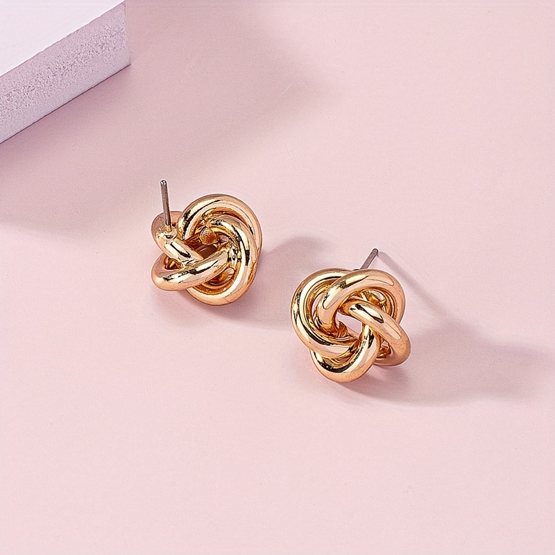 New Fashionable Women's Accessories: Exquisite, Light Luxury, Simple, Elegant, Versatile Metal Wire Floral Ball Stud Earrings
