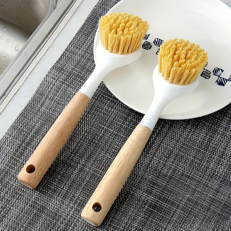 Brosse à vaisselle avec grattoir