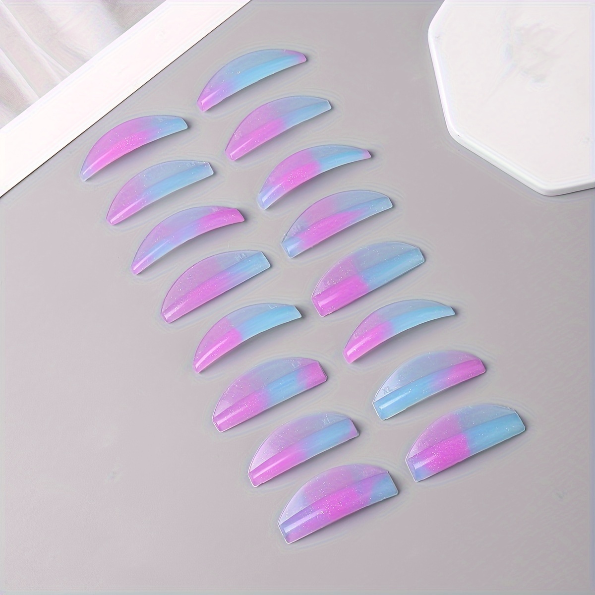 

8 Pairs Of Eyelash Curling Molds, Angle Protein Curling Eyelash Pad,