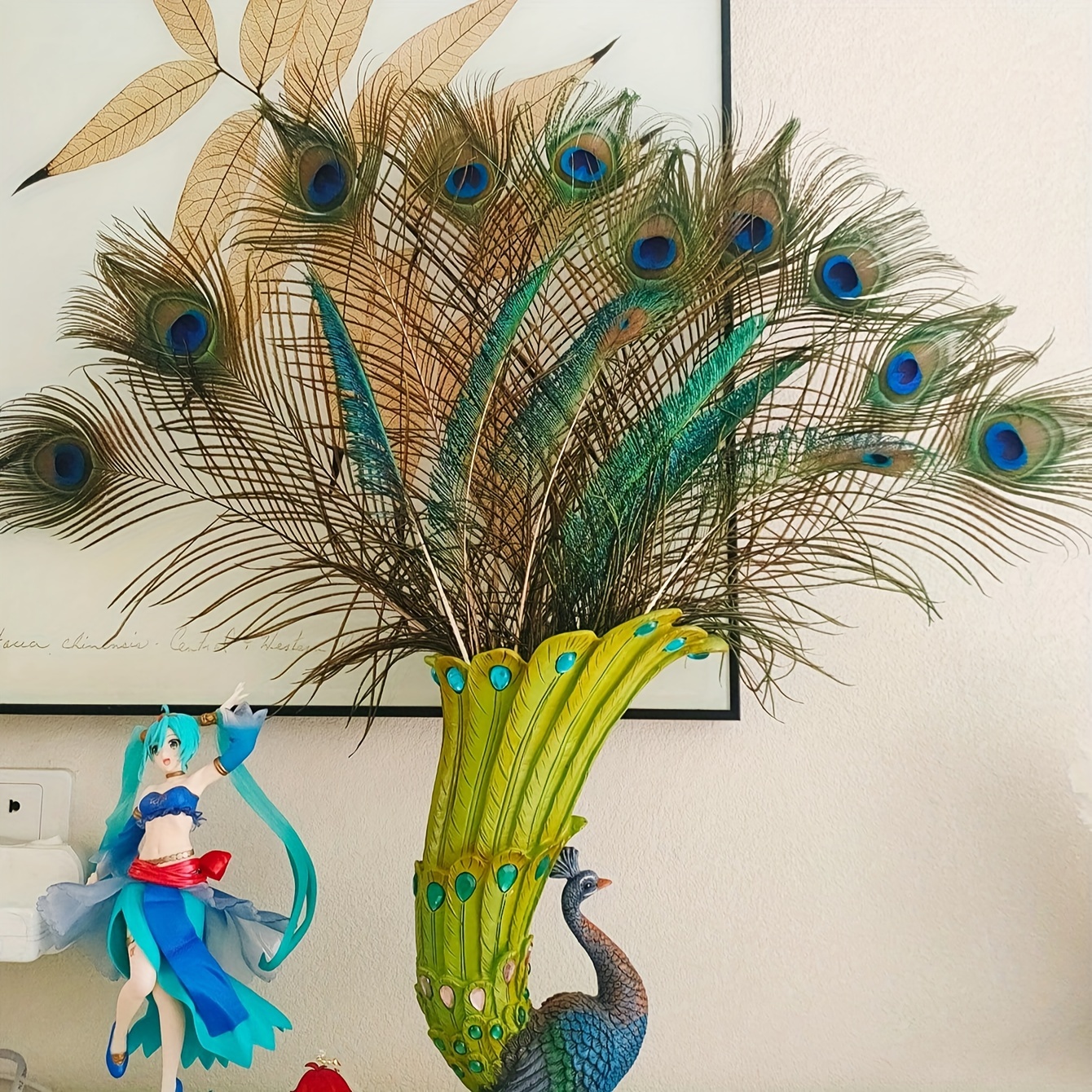 Piokio - 50 plumas naturales de pavo real a granel, 25-30 cm, para  manualidades, boda, decoración de Mardi Gras
