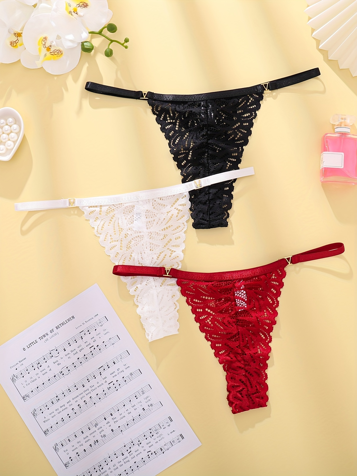 Women's Thongs Lace G String Thin Hollowed Out T Back Low Waist Lingerie See  Through Underwear Panties Pack of 3 (Color : 18, Size : Large) : :  Clothing, Shoes & Accessories