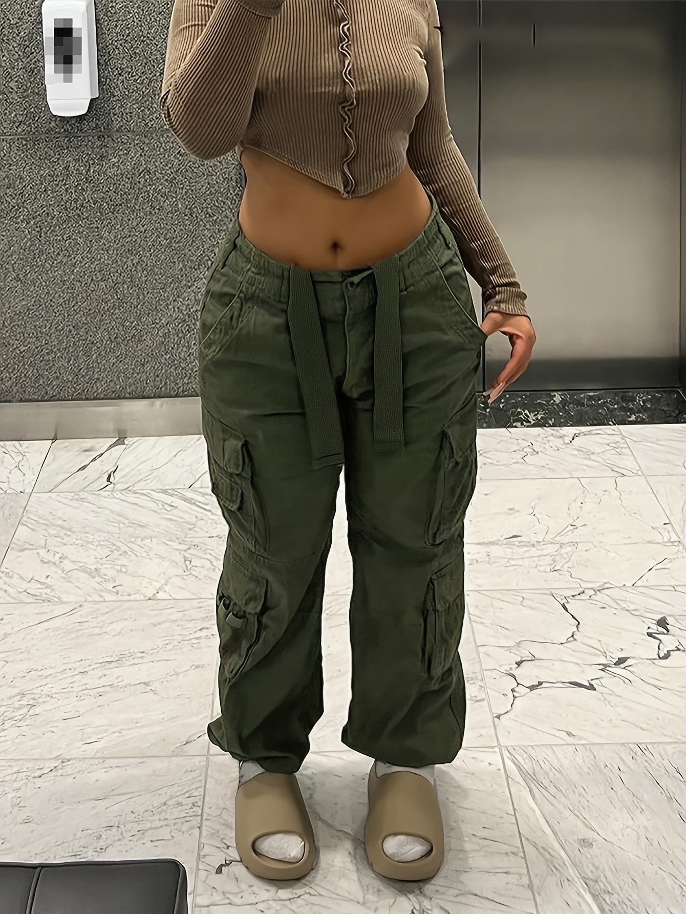Solid High Waist Flap Pocket Cargo Trousers  Cargo pants women outfit, Cargo  pants outfit, Green pants outfit