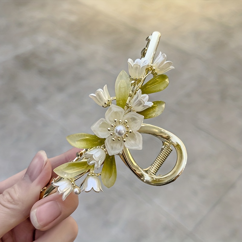 White Floral Leaf Brooch For Women Lily Of The Valley Brooch - Temu