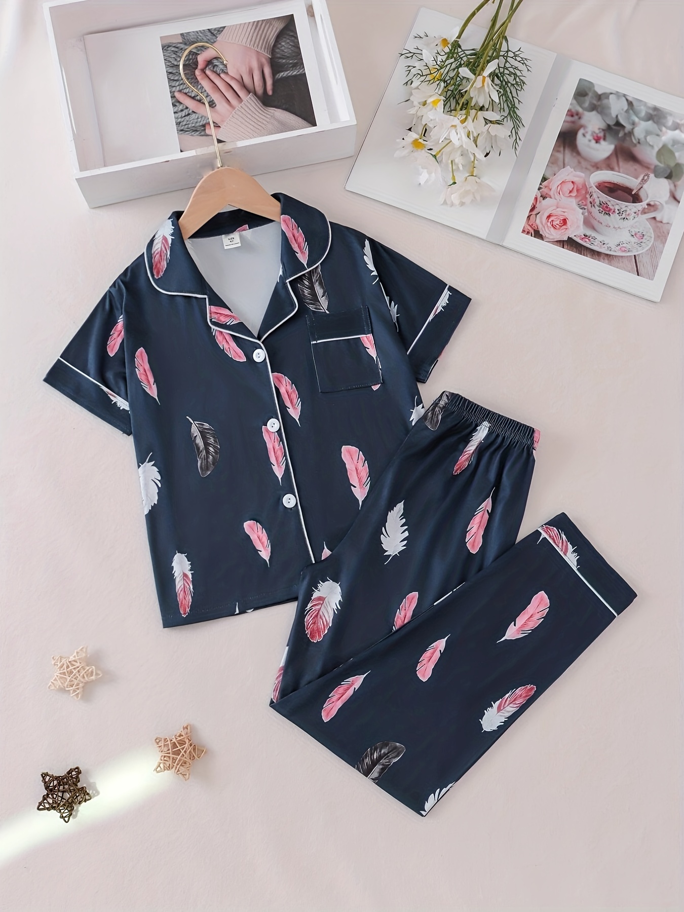 2pcs Girls Pajamas Family Outfit Feather Graphic V - Temu Canada