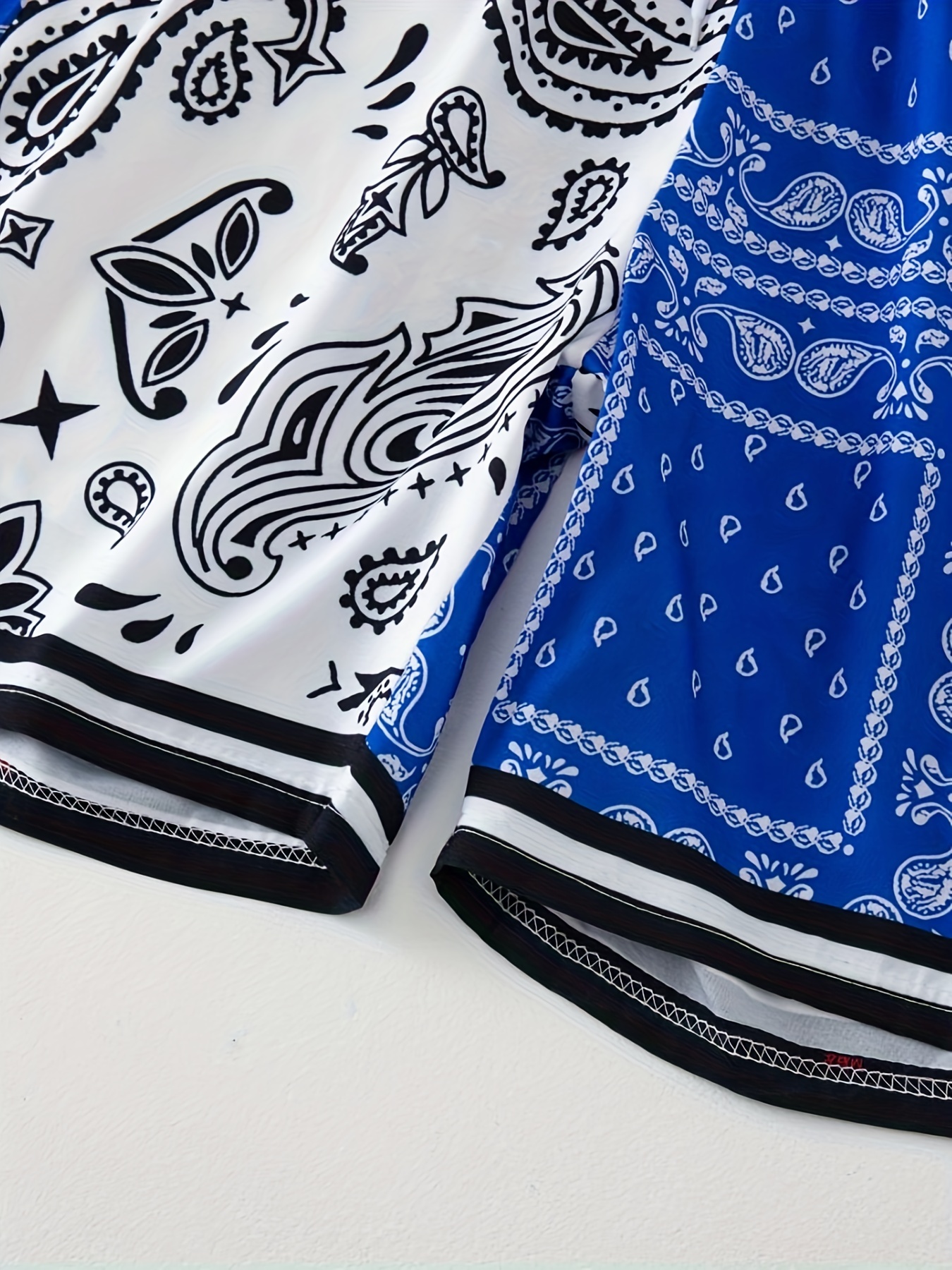 Men's Bandana Pattern Drawstring Shorts