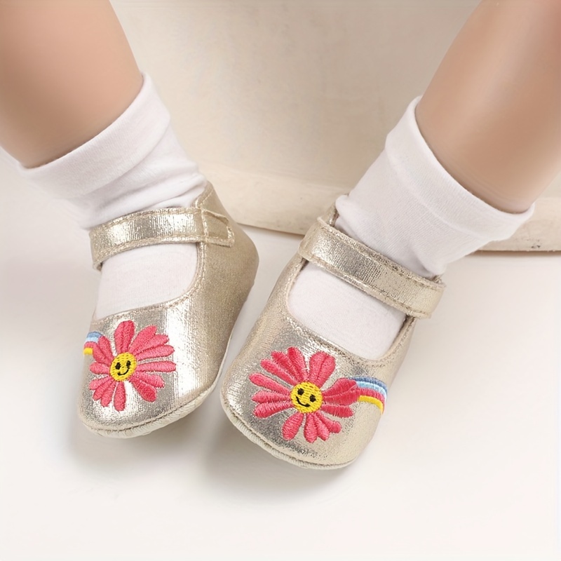 Zapatos bordados para bebe hot sale