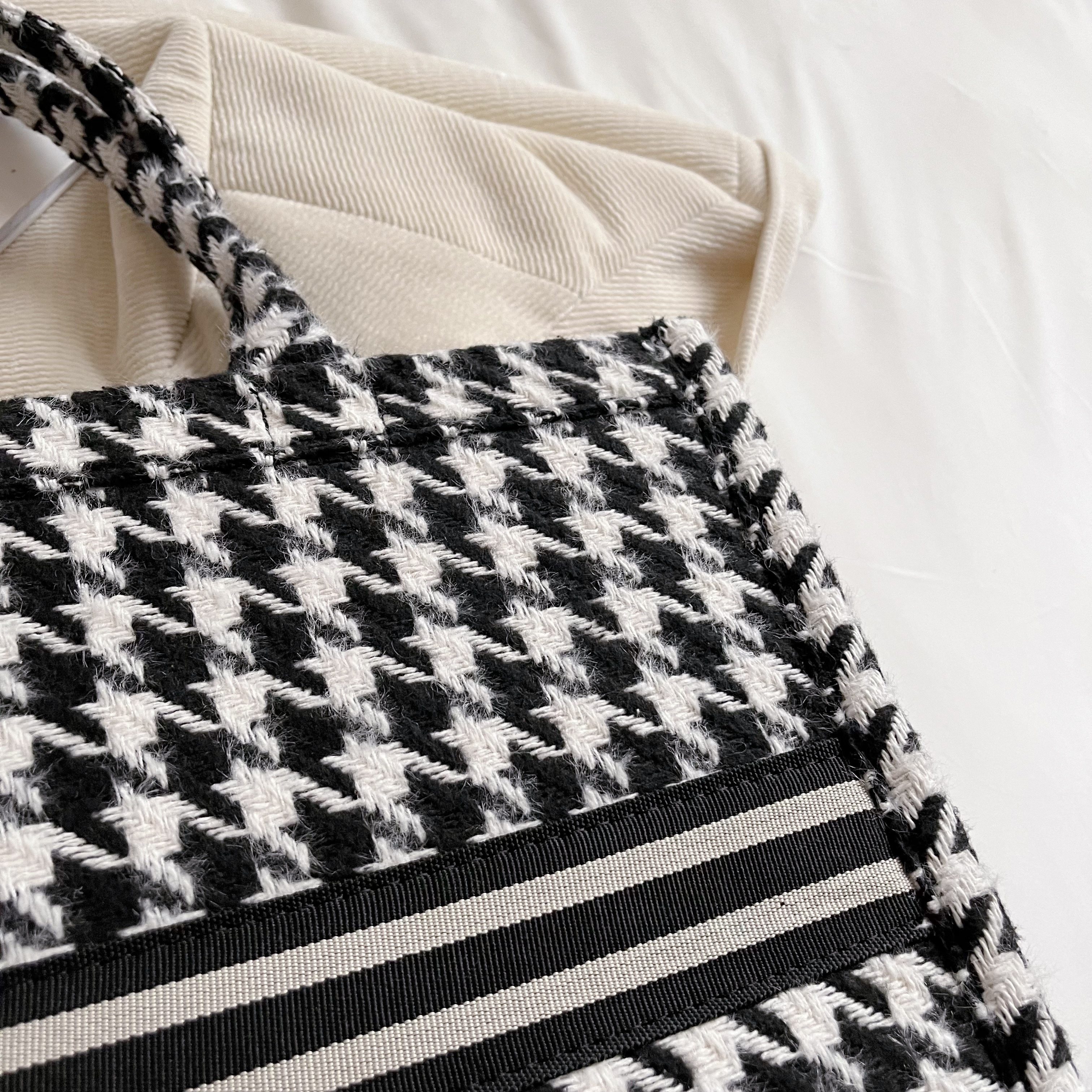 H&m houndstooth online bag