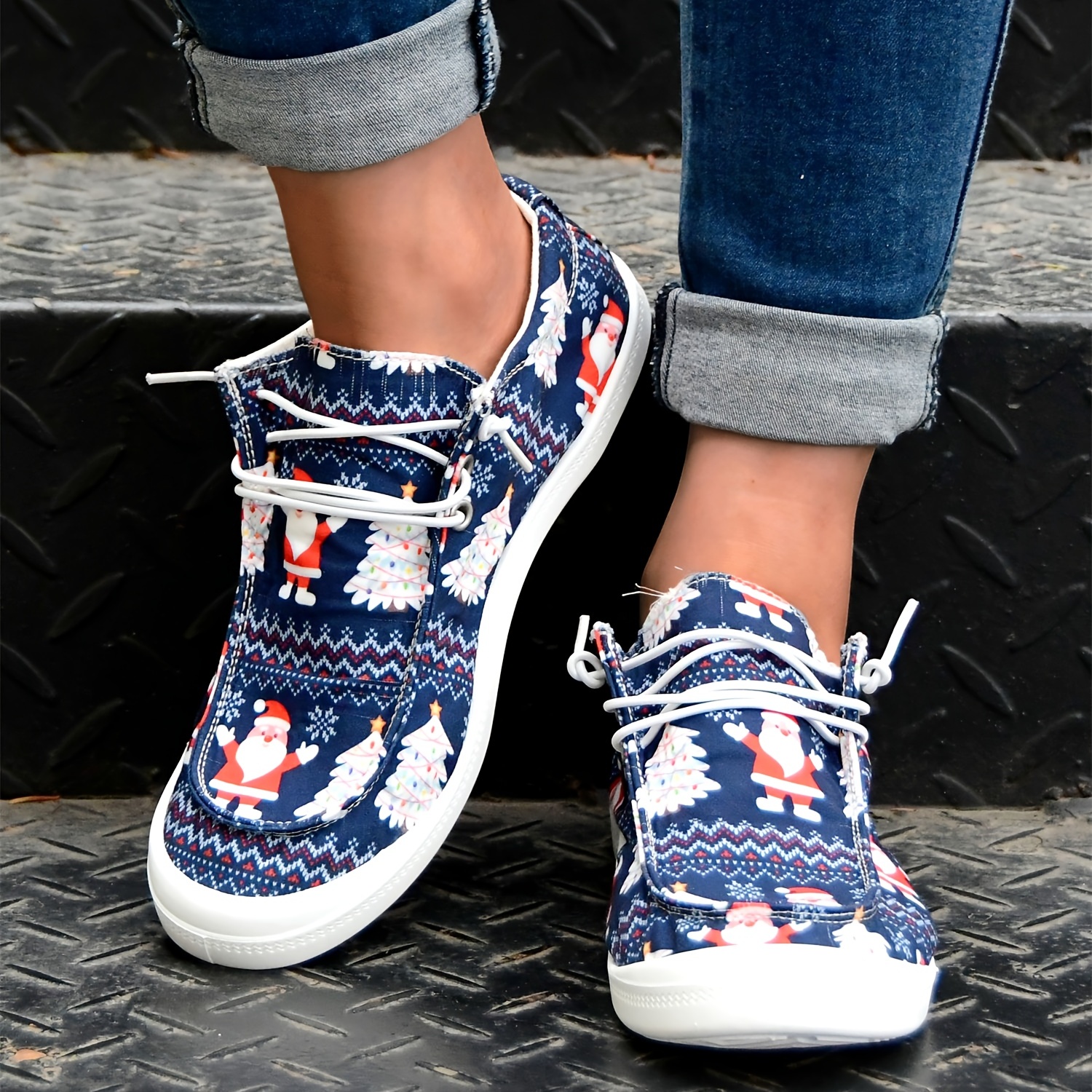 Women's Christmas Print Fashion Sneaker, Lightweight Lace Up