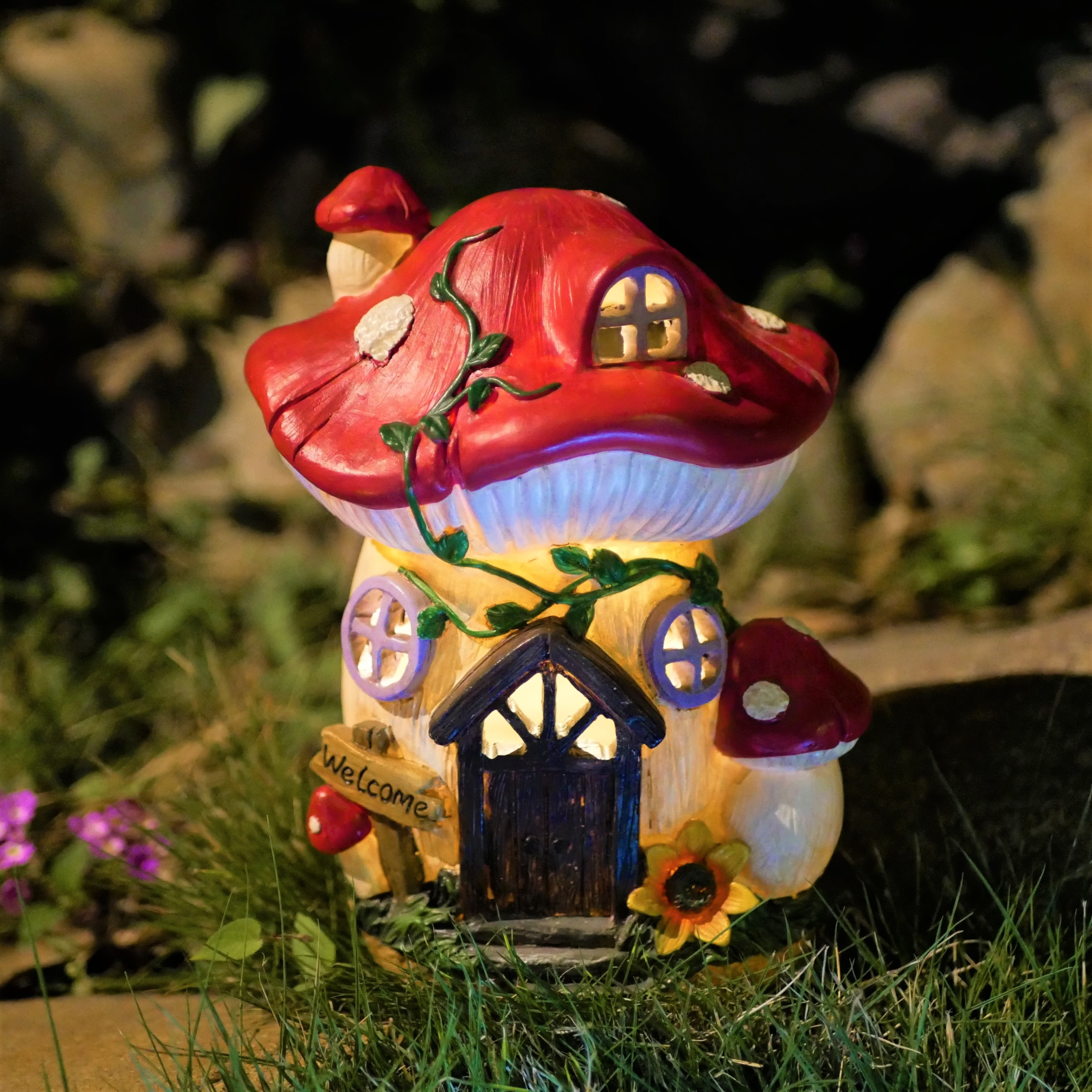 

1pc Red Mushroom Vine House Resin Solar Lantern, Suitable For Garden, Patio, Lawn, Doorway, Balcony, Pond, Window Sill, Special Gift For Friends On Holidays